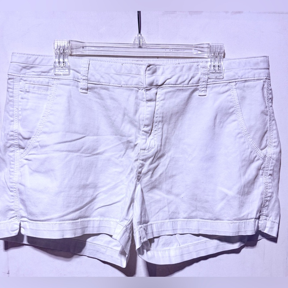 Elegant White Women's Bermuda Shorts by Elle Paris Size-14